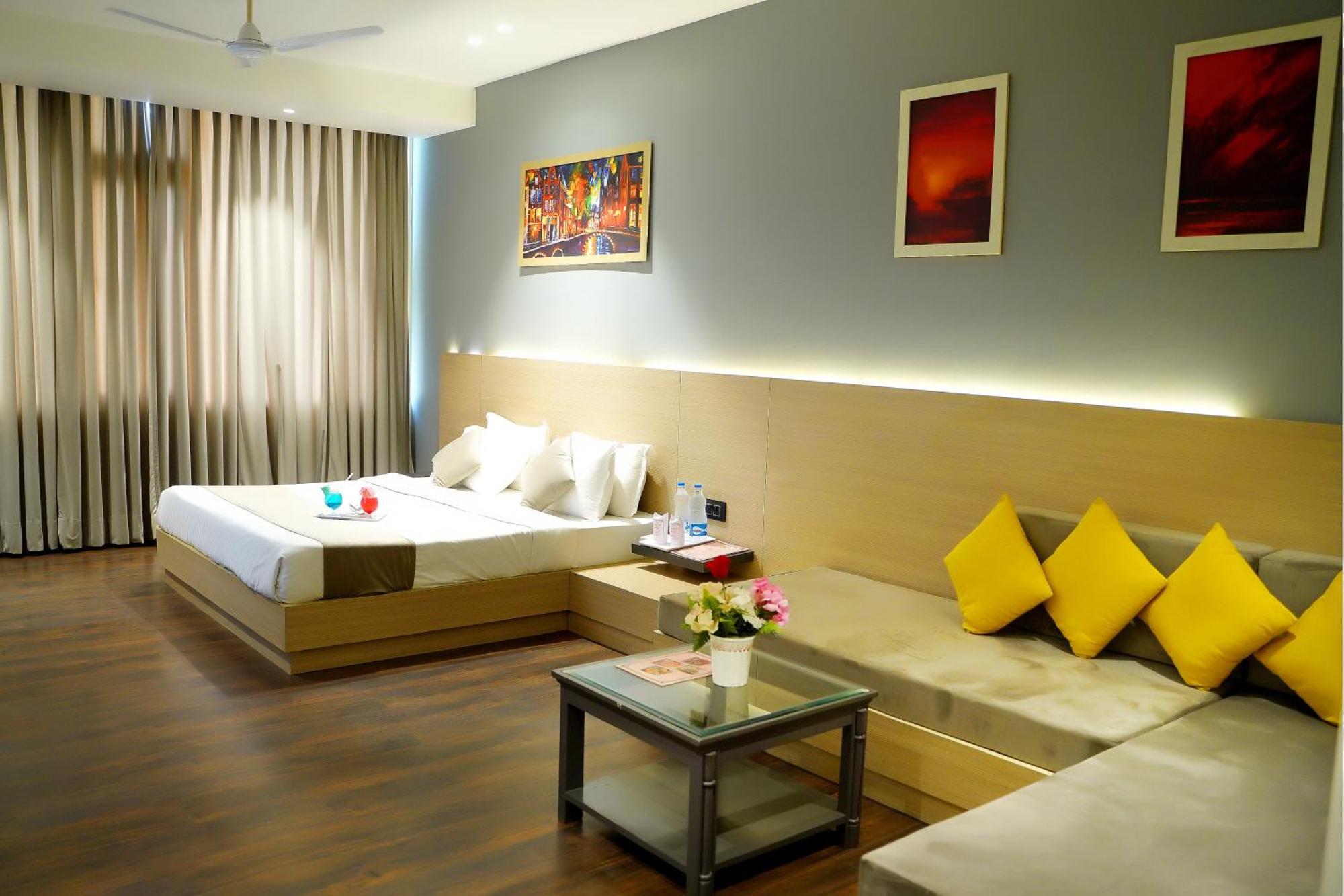 Hotel Classic Residency Kalka Exterior photo
